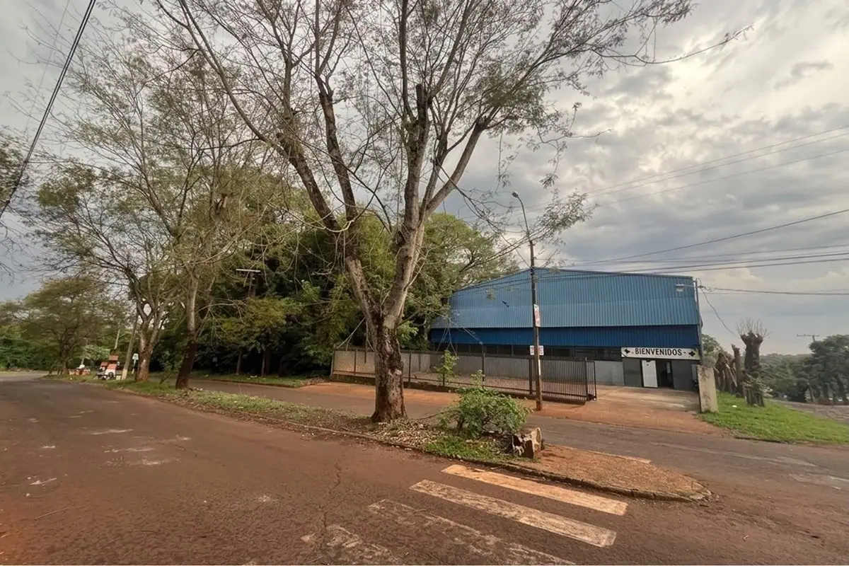 Propiedad Comercial Ideal para Uso Comercial, Deportivo, Depósito
