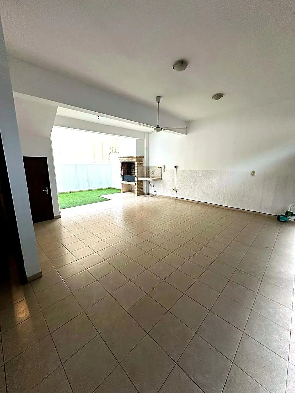 Dúplex en venta c/ cochera en Bernardino Caballero