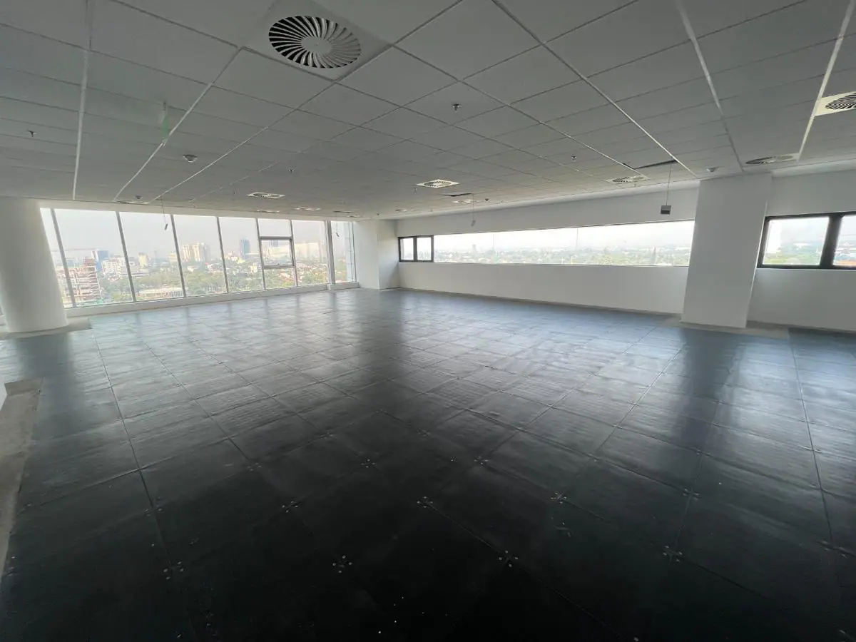 Alquilo Oficina Corporativa A Estrenar De 222 m2 En Torre De Las Americas