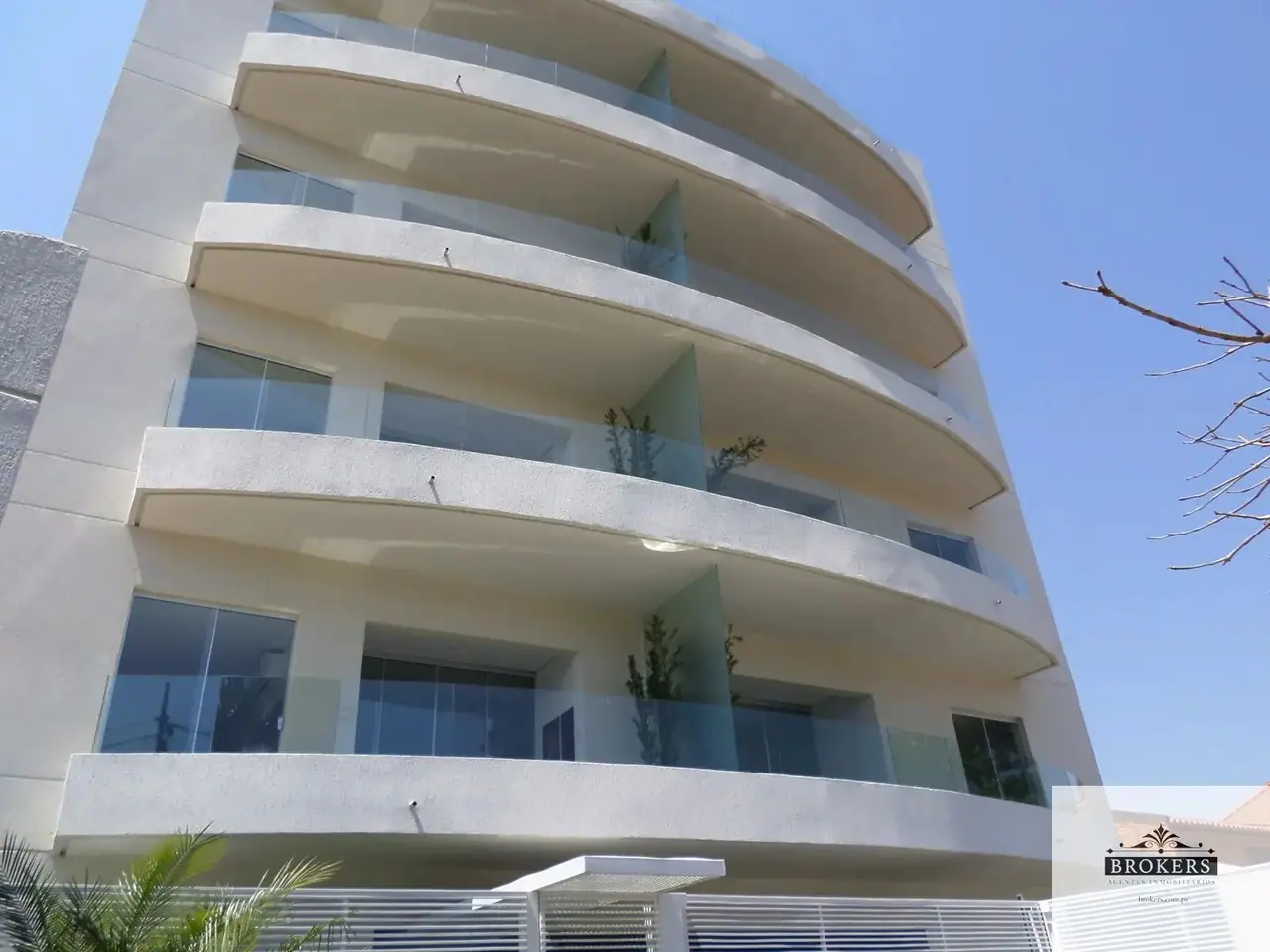 Alquilo Departamento de 93 m2. Dos dormit. 1 cochera. en Barrio Villa Aurelia