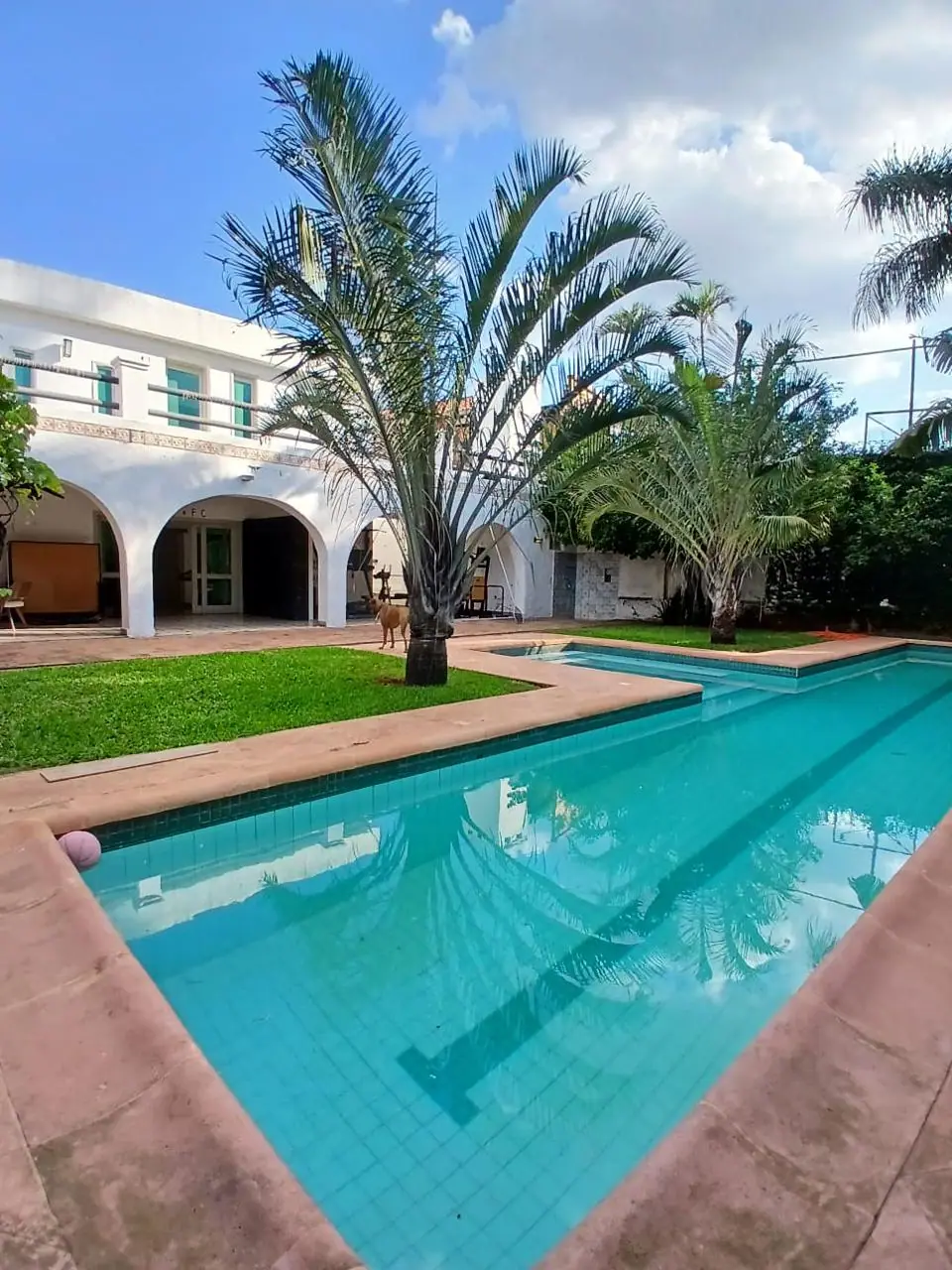 Alquilo Amplia Residencia De 5 Habit En Suite. Zona Mburicao