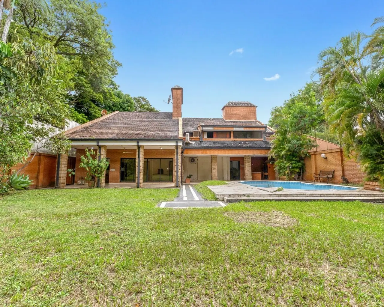Casa En Venta En Recoleta | 1.000 M² De Terreno Y 4 Suites