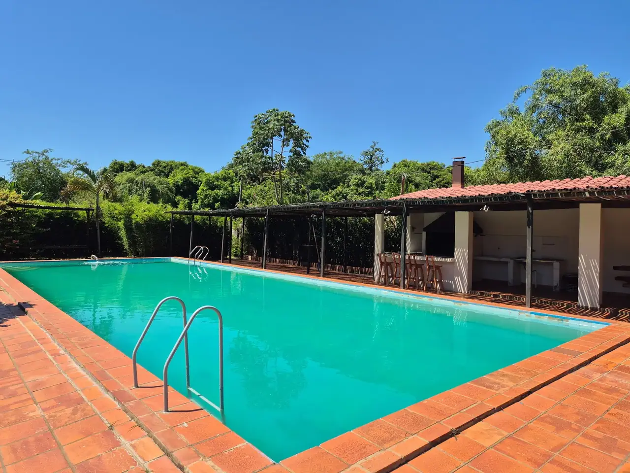 Casa Quinta en Capiatá km 23 - Terreno de 1 hectárea