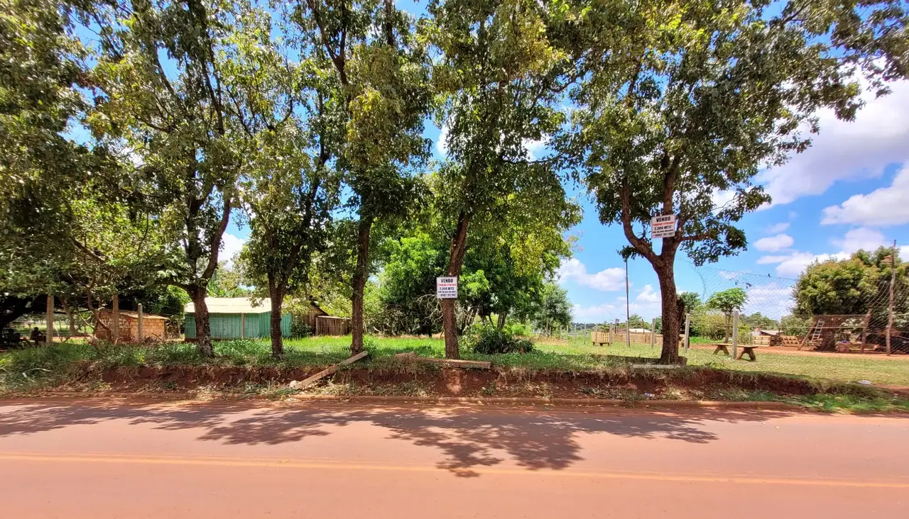 Vendo Terreno 2300 mts2 Sobre Calle Km 12 Acaray CDE Por: 80.000 Dólares