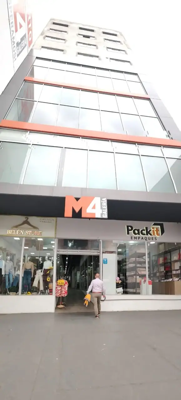 Local Comercial en Venta Galería M4 -- Asunción - Zona Mercado 4