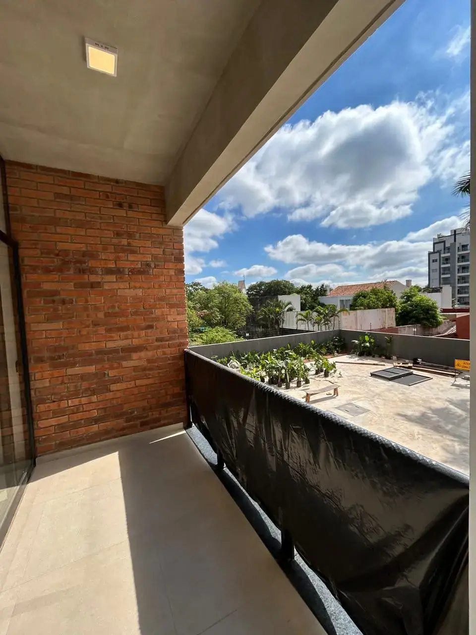 EN ALQUILER DEPARTAMENTO DE 2 DORMITORIOS EN BARRIO MARISCAL ESTIGARRIBIA A 4 CUADRAS DE CASA RICA LOS LAURELES