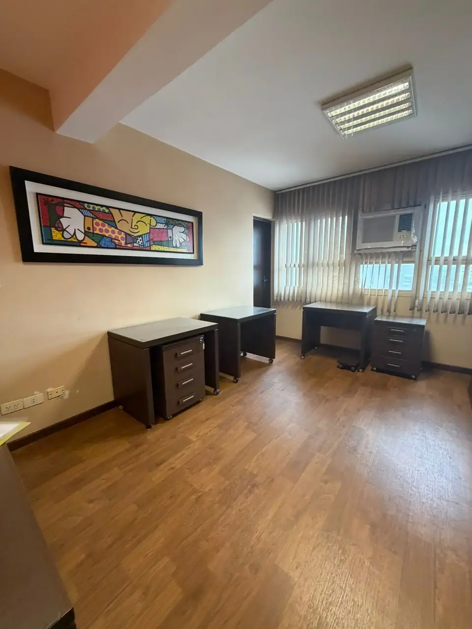 VENDO O ALQUILO OFICINA CON HERMOSA VISTA AL RIO ZONA PALACIO DE LOPEZ