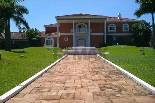 En Venta impresionante residencia ubicada en Fernando de la Mora