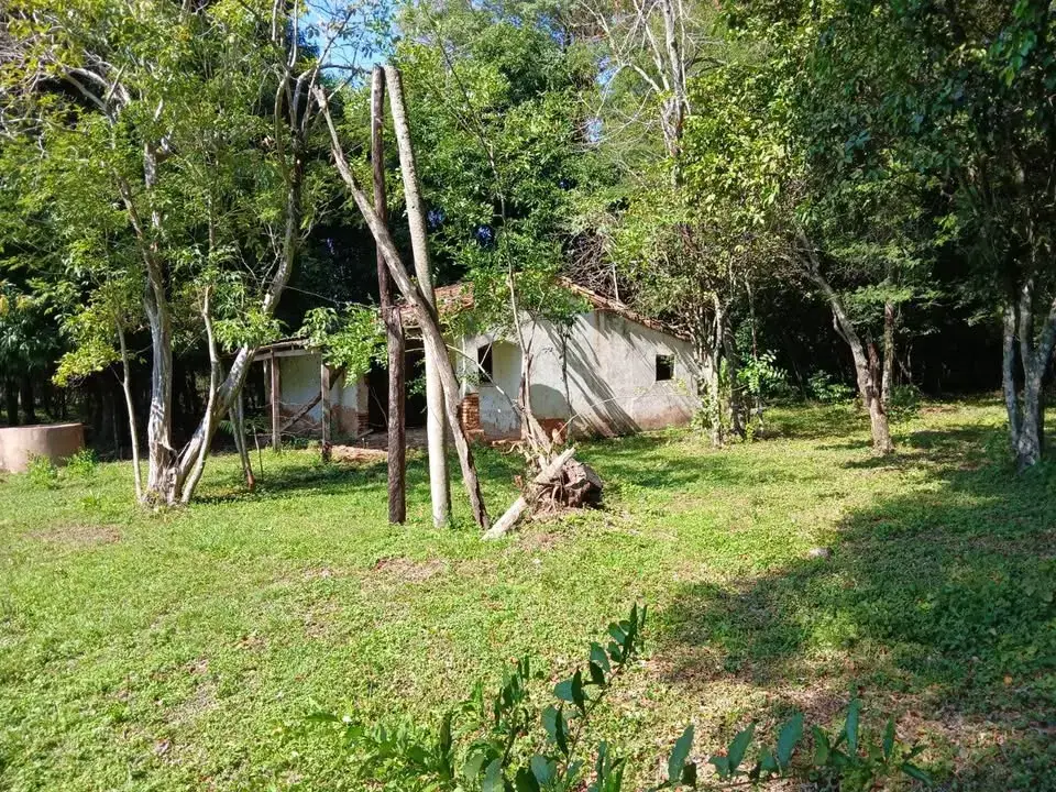 VENDO PROPIEDAD CON ARROYO DE 4 HAS EN YAGUARON