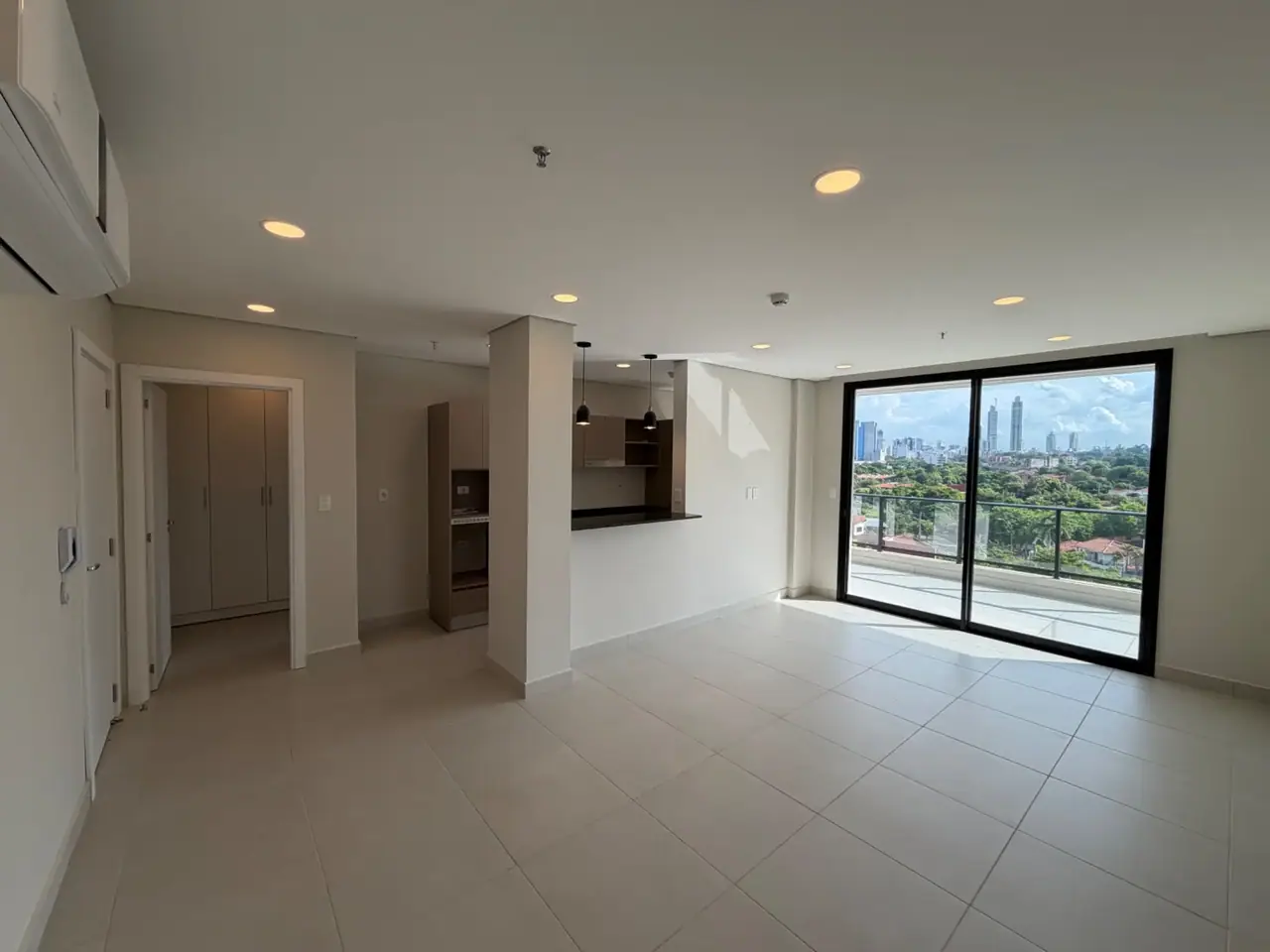 Exclusivo Apartamento de 2 Dormitorios en Alquiler: Amplios 100m² de Confort y Estilo.