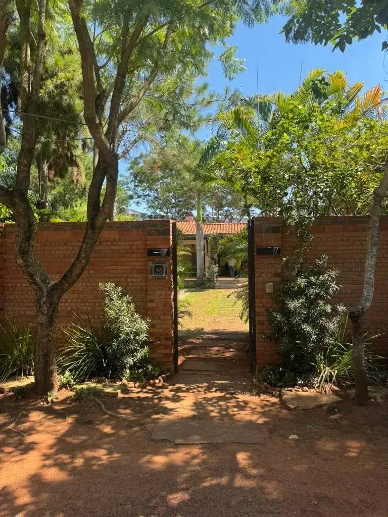 Casa en venta – Barrio Cerrado La Floresta, Luque
