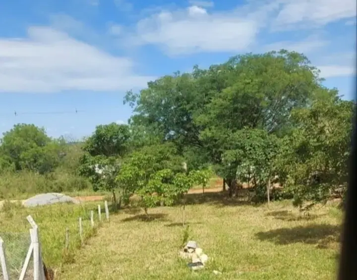 VENDO TERRENO EN CAACUPE BARRIO LOMA GUAZU