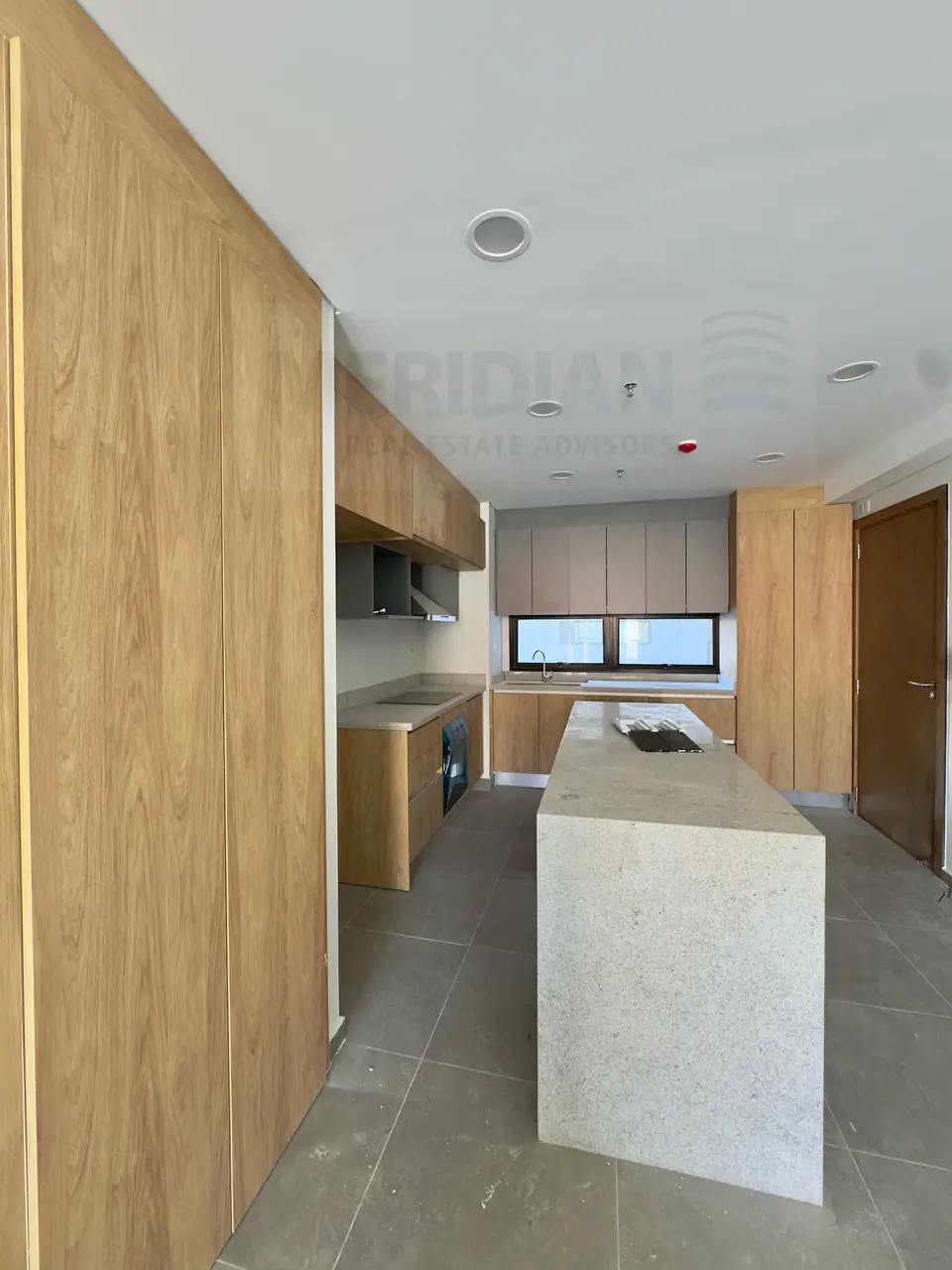 Departamento de 2 habitaciones en venta , zona Shopping paseo la galería.