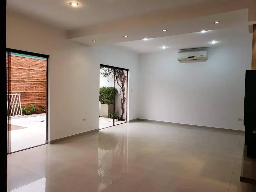 Alquilo Duplex Zona Colegio Goethe