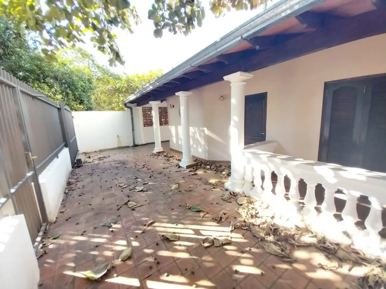 Casa Toda en Planta Baja en Barrio Mburucuya