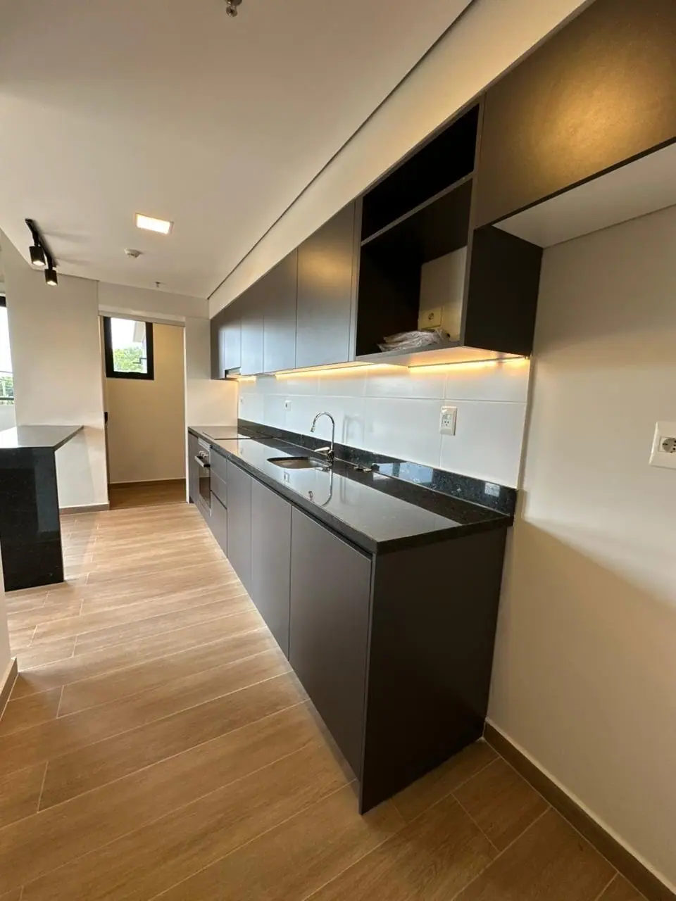 Alquilo a estrenar departamento de 2 habitaciones en Los laureles