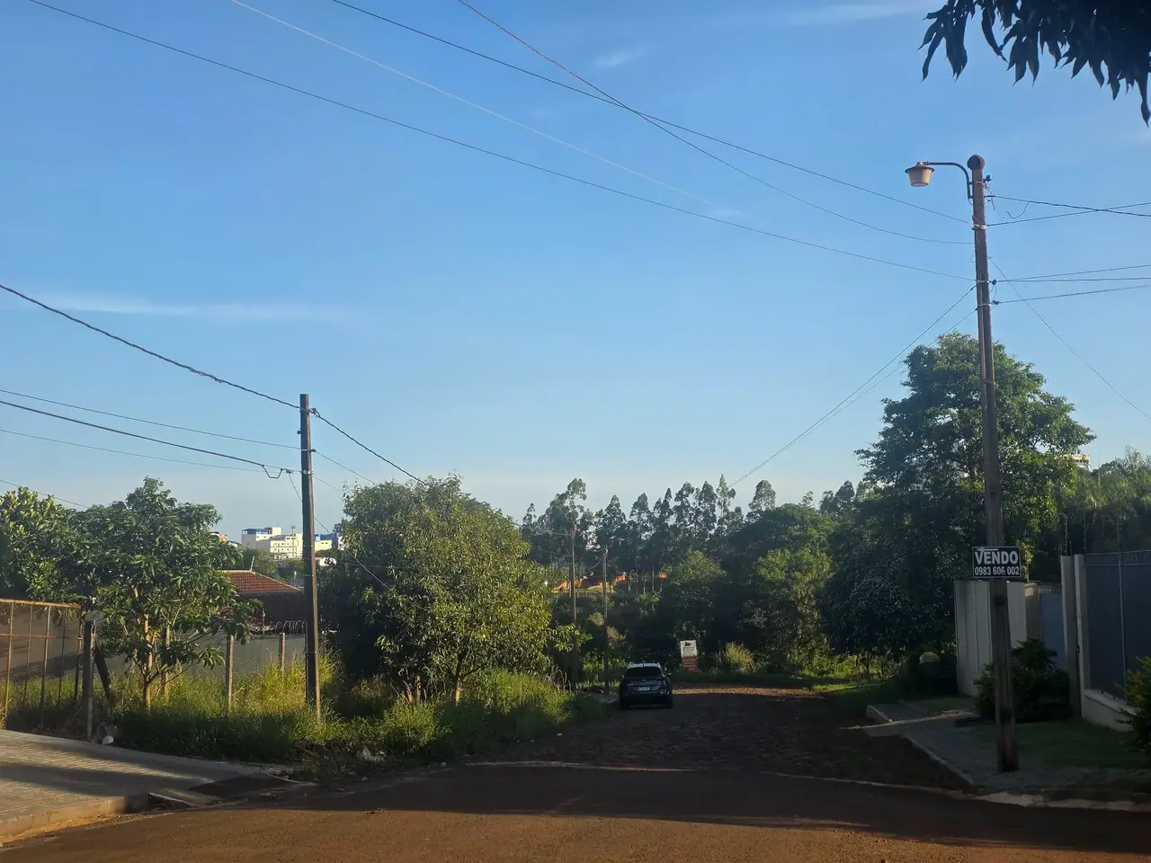 VENDO TERRENO DE 887M2 EN KM 7, PARALELO A LA AVDA PERU
