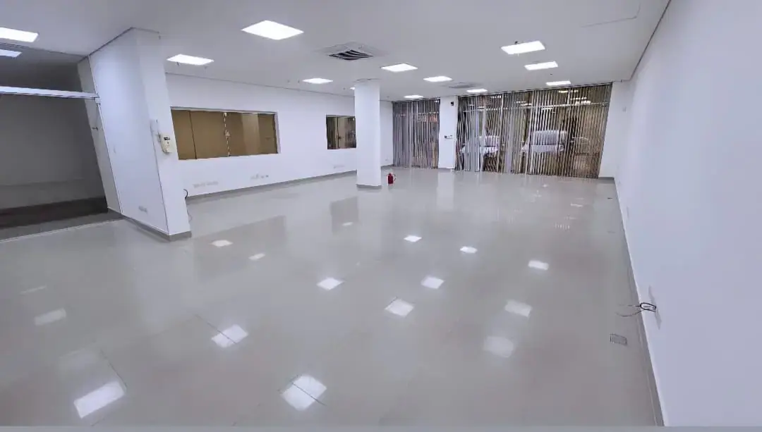 EN YCUA SATI AMPLIA OFICINA CORPORATIVA