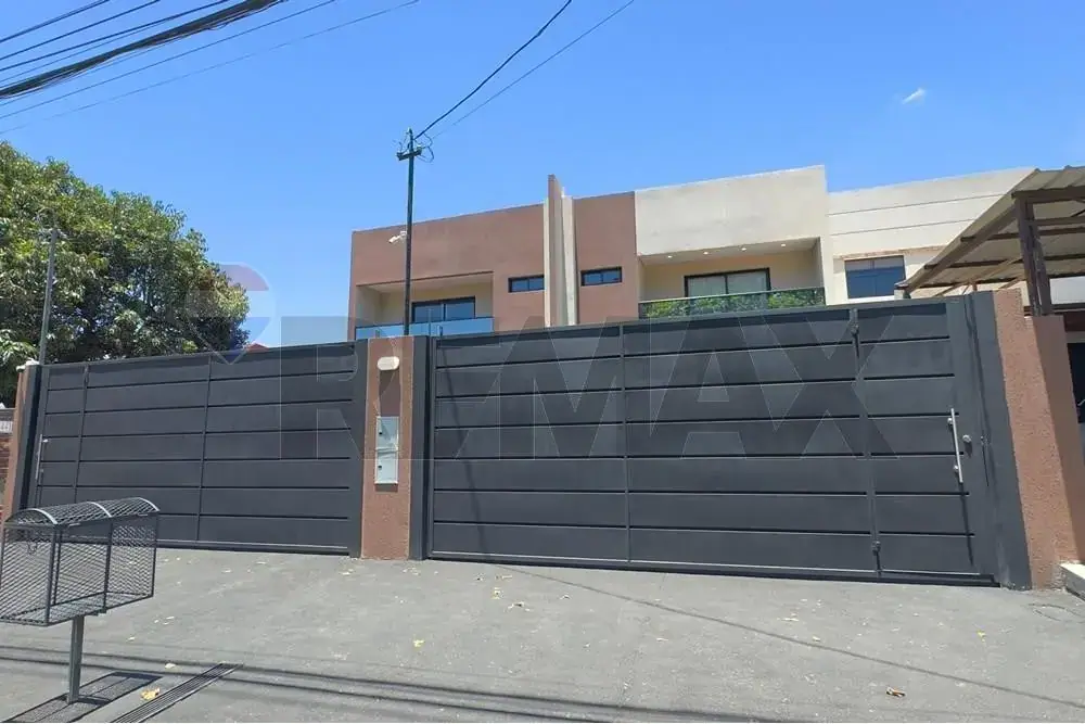 Vendo Duplex de 3 Dormitorios con Piscina en Villa Aurelia, Asunción!