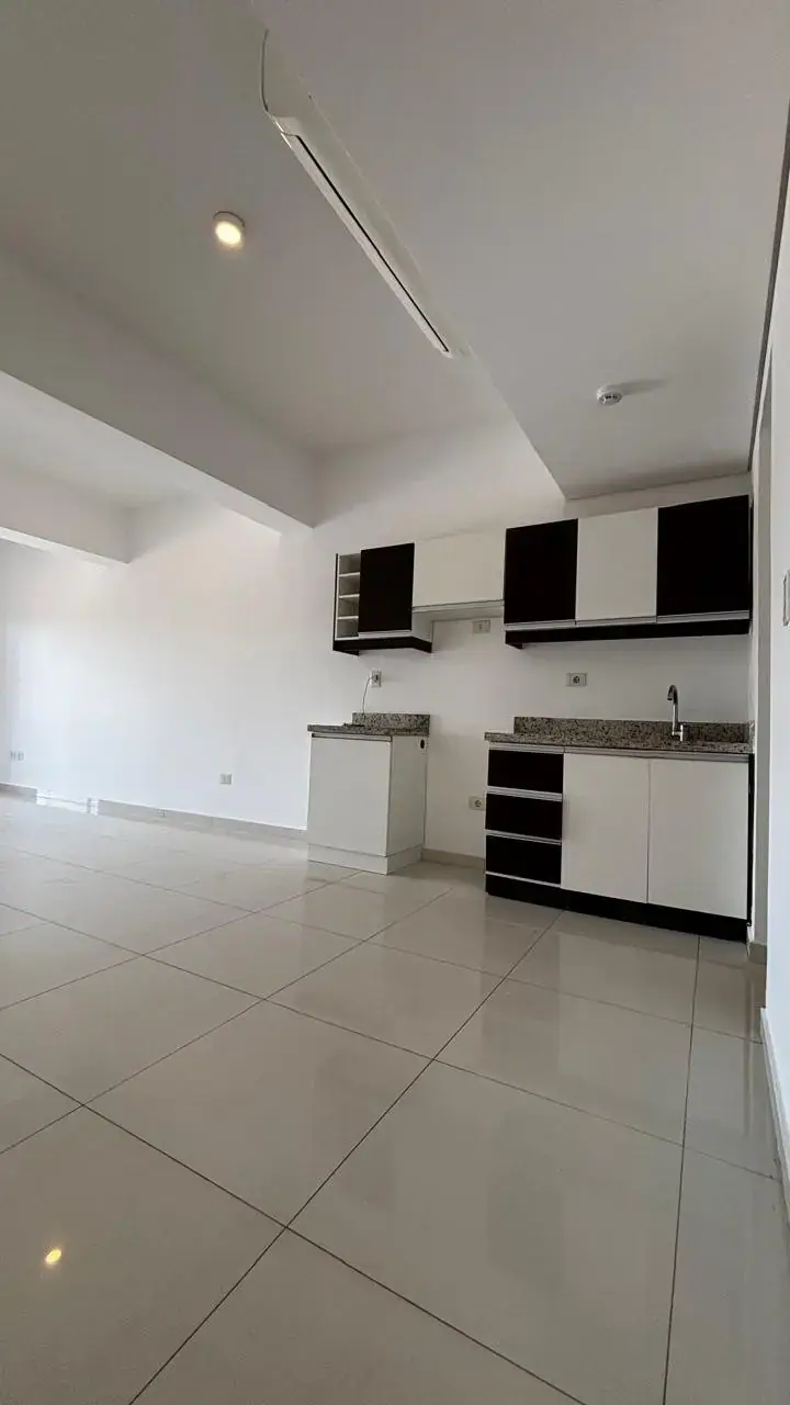 ALQUILO AMPLIO DEPARTAMENTO DE 2 DORMITORIOS EN SUITE EN BARRIO JARA – EDIFICIO BLK PITIANTUTA