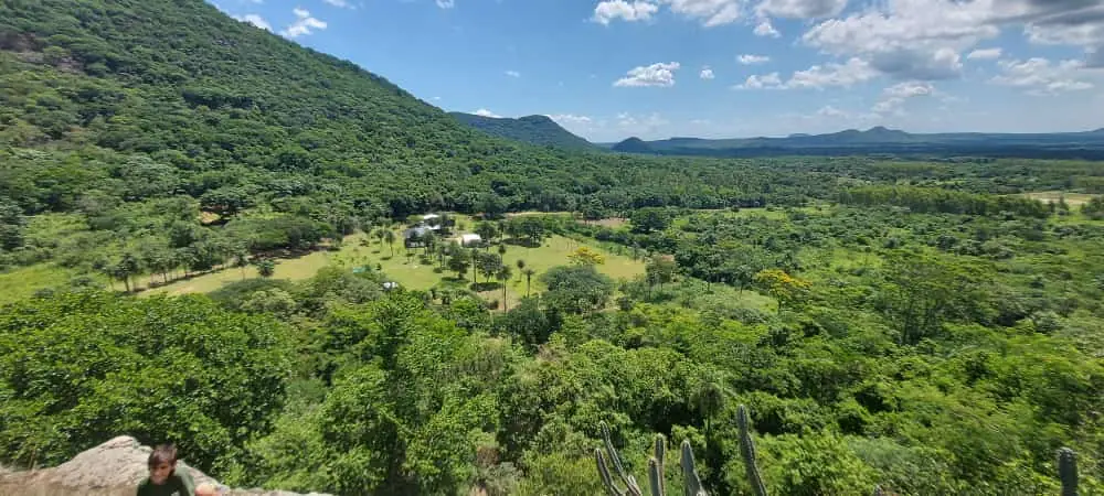Gran Oportunidad De Inversión En Paraguarí - Serranías Del Country