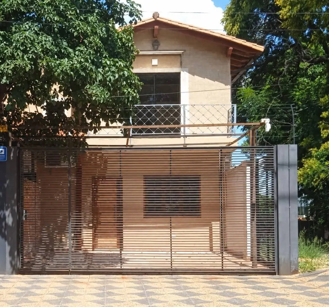 ALQUILO DUPLEX DE 3 DORMITORIOS EN LOMA PYTA
