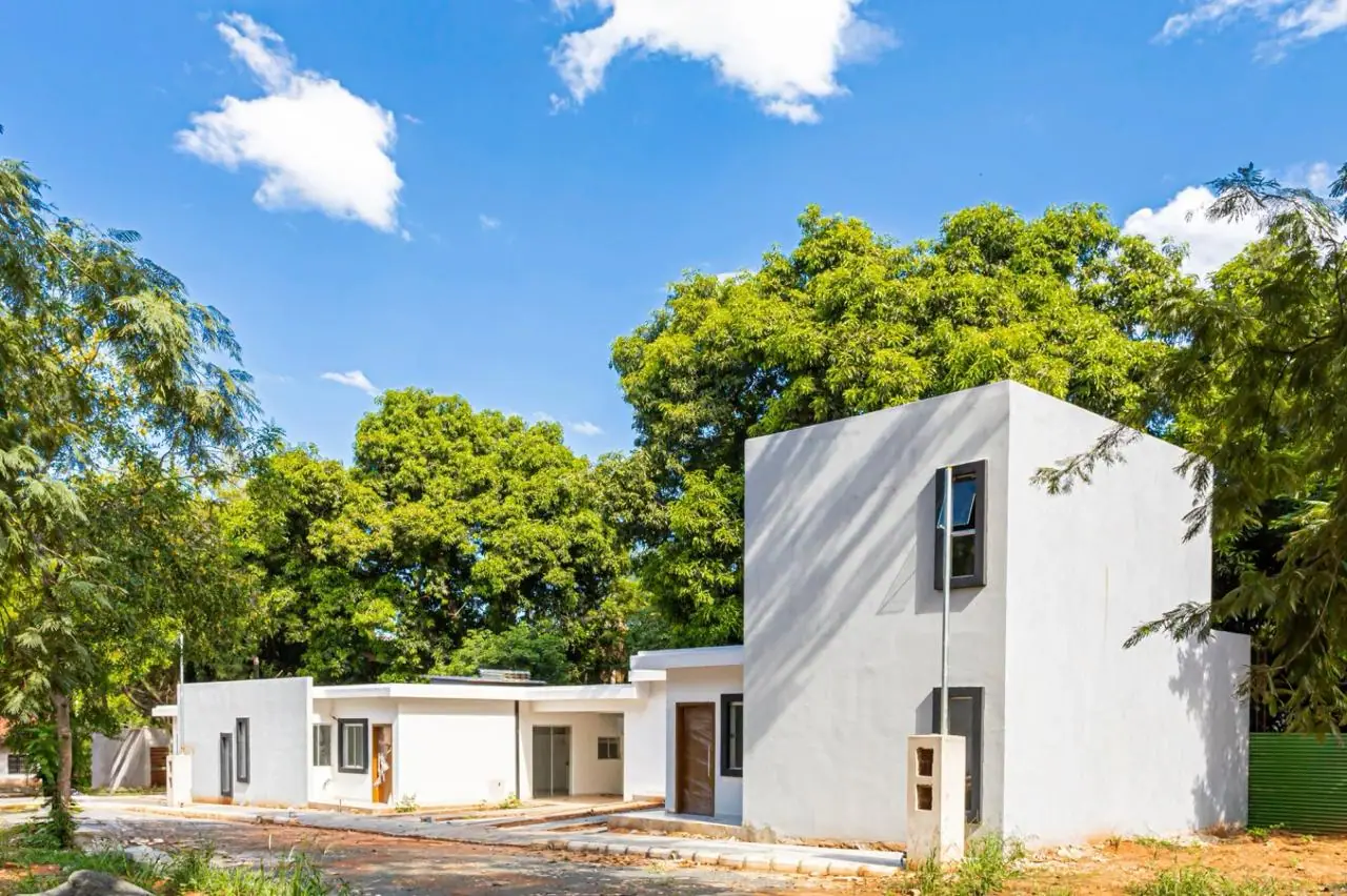 VENDO DUPLEX DE 3 DORMITORIOS EN BARRIO CERRADO LOS CASTAÑOS
