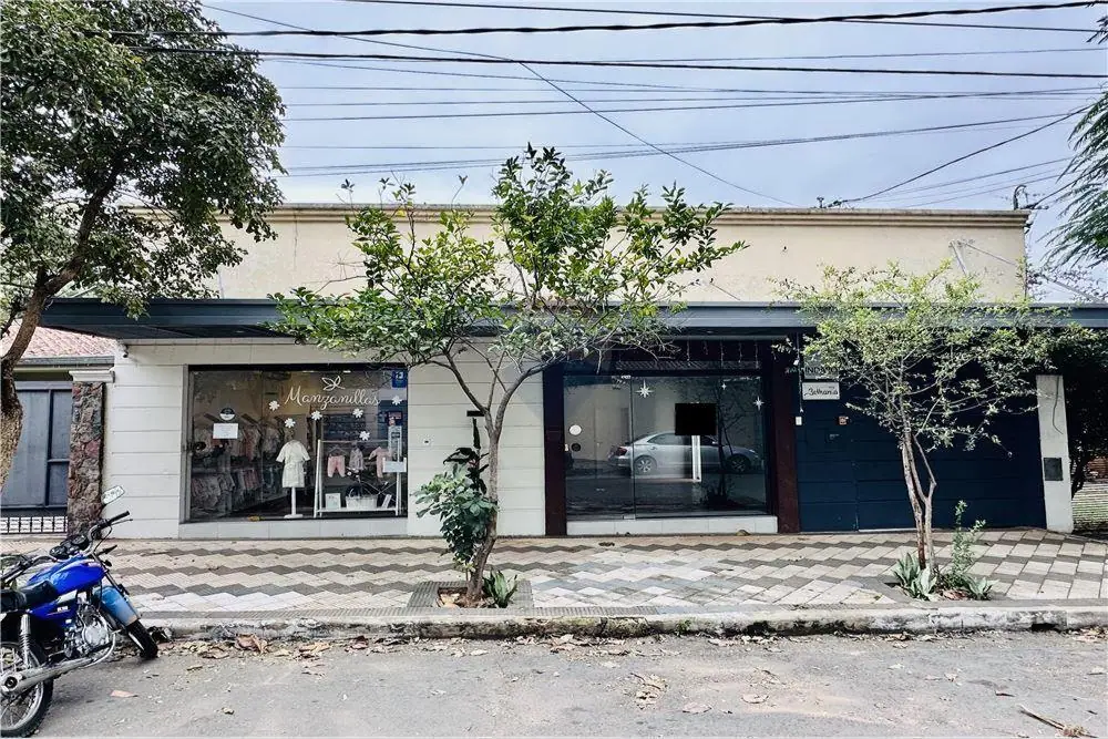 LOCAL de 114 m2 en MBURICAO, Asunción