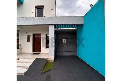 casa en alquiler en Encarnación