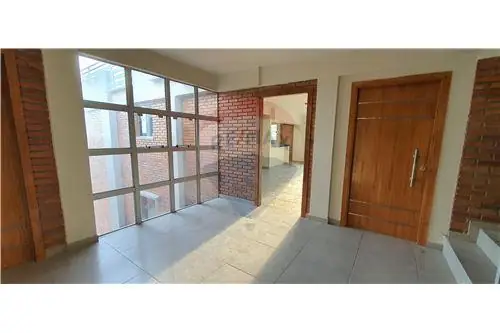 casa en venta en Lambaré