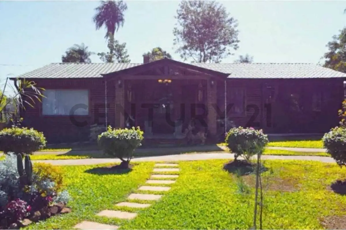 EN VENTA EXCLUSIVA CASA QUINTA ESTILO RUSTICO EN MORA KUE - LUQUE