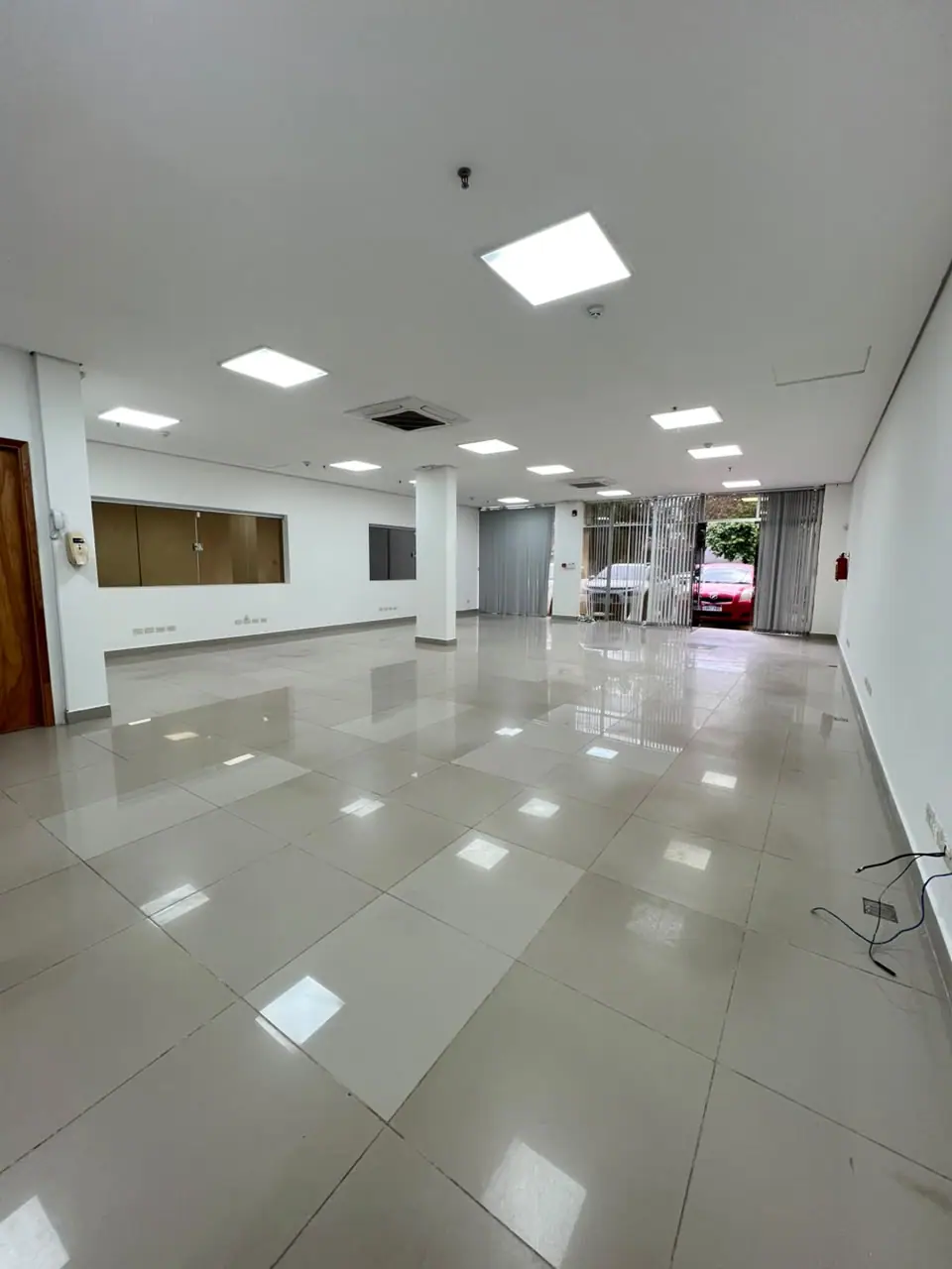 Alquilo Oficina En Edificio Corporativo Barrio Ycua Sati.